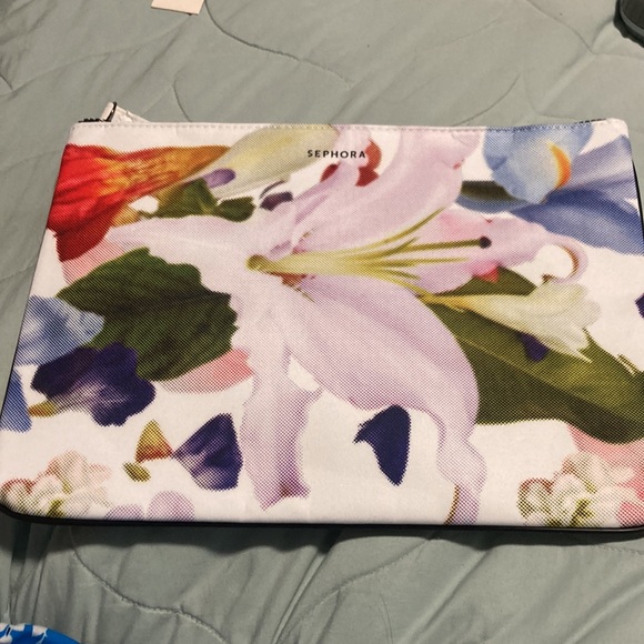 Sephora floral make up bag - Picture 2 of 3